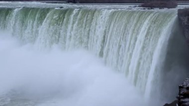 Dünyanın en ünlü şelaleleri Niagara Kanada 'ya düşer - Kanada' da seyahat fotoğrafçılığı