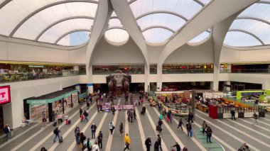 Birmingham New Street İstasyonu - şehrin ana merkez istasyonu - BIRMINGHAM, İNGLAND BİRLİK KINGDOM - 23 Mayıs 2024