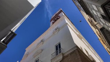 İspanya Cadiz şehrindeki Tavira Kulesi