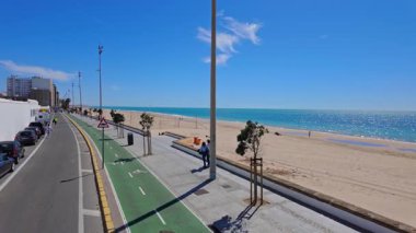 Güneşli bir günde, Endülüs, İspanya - CADIZ, İspanya - 26 Mart 2025