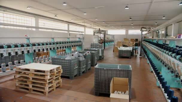 Textilní Továrna Postupy Výroby Příze Výroba Vláken Točí Produkce Textilní — Stock video