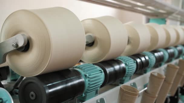 Spulen Aus Garn Großaufnahme Fadenproduktion Textilfabrik Spinnerei Verfahren Zur Garnherstellung — Stockvideo