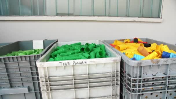 Tubos Coloração Perfurados Uma Grande Cesta Equipamento Fábrica Têxtil Produção — Vídeo de Stock
