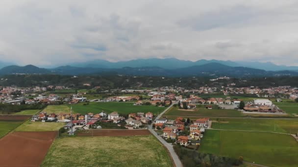 Biella Itálie Června 2023 Krajina Itálii Silnice Mezi Malými Městy — Stock video