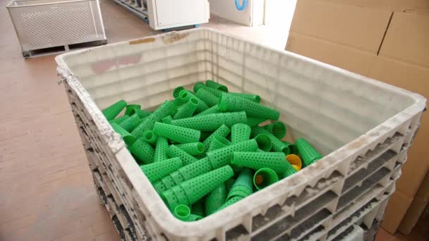 Tubos Coloração Perfurados Uma Grande Cesta Equipamento Fábrica Têxtil Fábrica — Vídeo de Stock