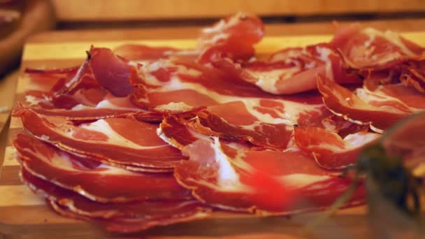 Salsicce Fatte Casa Carne Primo Piano Marmellata Affettata Salame Pancetta — Video Stock