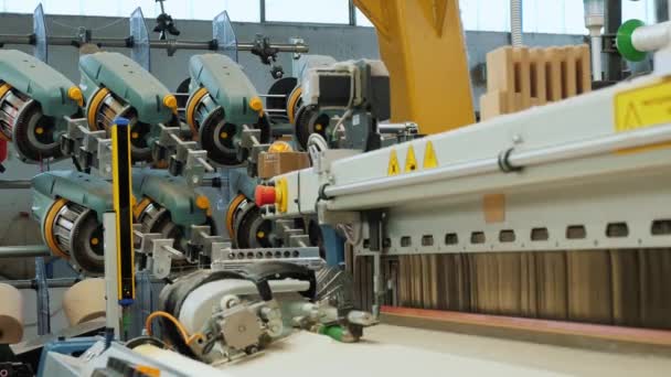 Instalaciones Máquina Tejer Primer Plano Máquina Telar Tejido Industrial Proceso — Vídeos de Stock