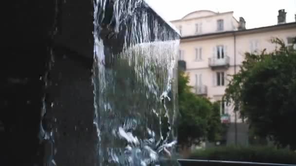 Voda Stékající Fontány Fontána Městě Vysoce Kvalitní Záběry — Stock video