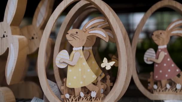 Sprzedaż Wielkanocna Różne Śmieszne Wielkanocne Figurki Statuetki Zakupy Dekoracji Wielkanocnej — Wideo stockowe