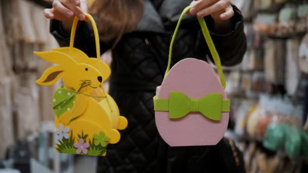 Easter Fair Close Decorative Easter Gifts Felt Bunny Bags Female — Stock Video