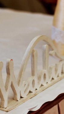 Düğün dekorasyon, dekorasyon düğün töreni düğün dekorasyon gerçek çiçekler yaptı. Düğün Çiçek aranjmanları