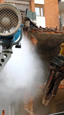 Toz Bastırma Sistemi ve Kazımalı Kentsel Yıkım Alanı