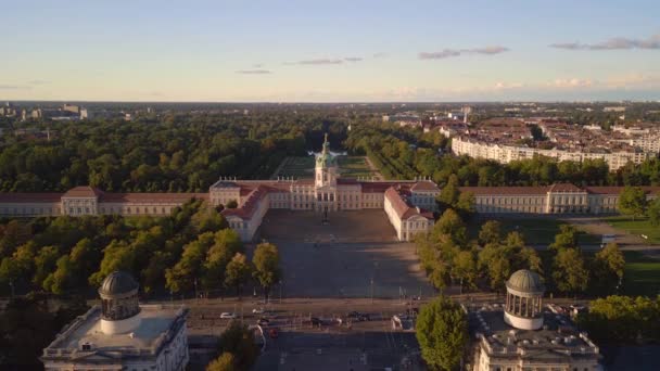 Panoramica Panoramica Drone Del Castello Charlottenburg Berlino Germania Nella Giornata — Video Stock