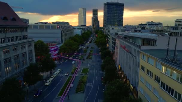 2022 Yazında Kudamm Almanya Daki Eski Metro Istasyonunun Hız Rampası — Stok video
