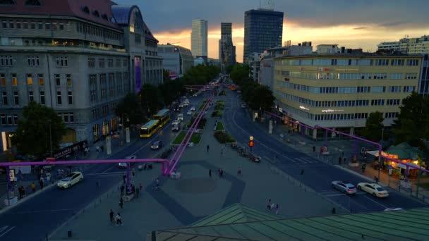 Statický Stativ Vznášející Dron Nad Starou Stanicí Metra Kudammu Německu — Stock video