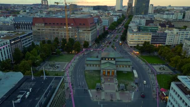 Panorama Panorama Drone Antigua Estación Metro Metro Kudamm Alemania Día — Vídeo de stock