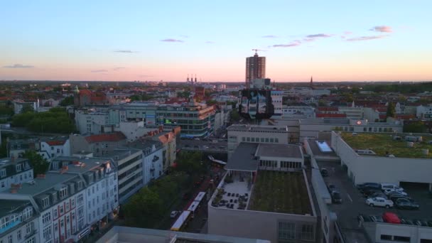 Szeroki Przegląd Orbity Dron Wieży Miejskiej Steglitz Berlin Niemcy Letni — Wideo stockowe