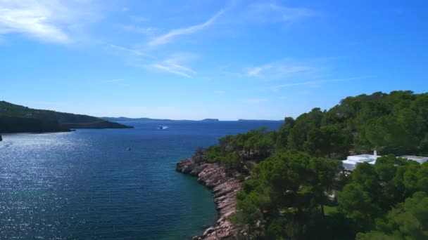 Volare Drone Inverso Ibiza Cala Salada Saladeta Spiaggia All Estate — Video Stock