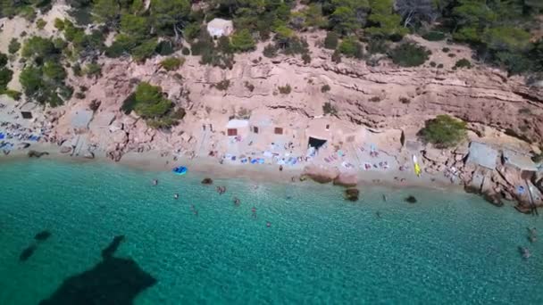 Przegląd Panoramy Dron Ibiza Cala Salada Saladeta Plaży Lecie 2022 — Wideo stockowe