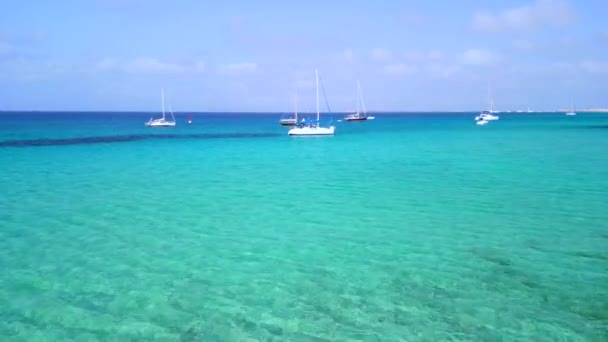 Drone Volo Inseguimento Della Spiaggia Sogno Formentera Ibiza All Estate — Video Stock