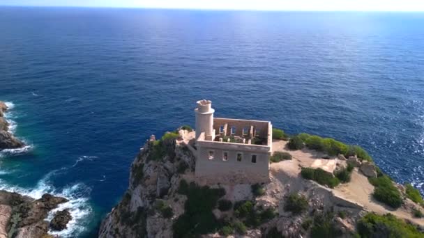 Panorama Órbita Drone Ibiza Faro Punta Grossa Verão 2022 Cinemática — Vídeo de Stock
