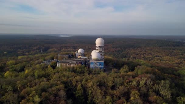 Ampia Orbita Panoramica Drone Nella Foresta Autunnale All Alba Del — Video Stock