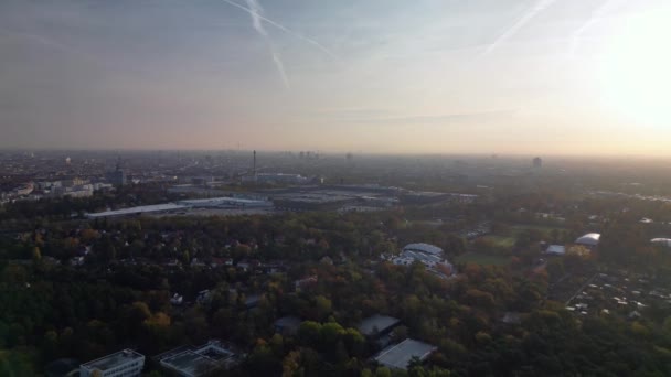 Panoráma Áttekintés Drón Reggeli Napkelte Erdőben Berlini Ősz 2022 Október — Stock videók