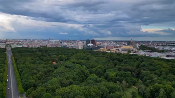 2022 Yazında Haziran Berlin Caddesi Nin Sağ Insansız Hava Aracına — Stok video