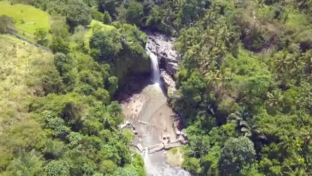 Vogelperspektive Drohne Von Bali Dschungel Wasserfall Tag Sommer 2017 Filmkunst — Stockvideo