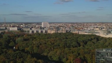 2022 yazında Panorama İHA gündüz görüntüsü. Yüksek kalite 4K Sinematik görüntüler