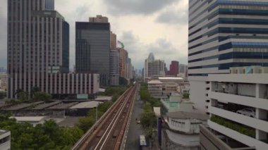 Drone Tayland ve dezNovember 2022 'yi çok yakından geçtiler. Yüksek Kaliteli 4k Sinematik Görüntüler