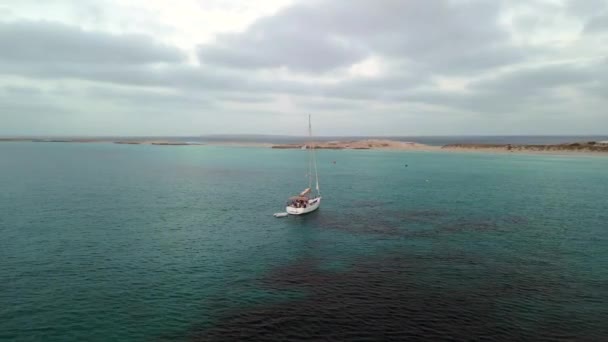 Boom Slide Right Drone Beach Formentera Island Ibiza Spain Fall — Vídeo de Stock