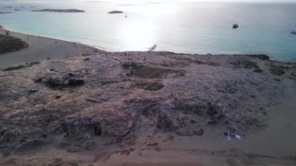Ευρείας Τροχιάς Επισκόπηση Drone Παραλία Formentera Νησί Ibiza Spain Πτώση — Αρχείο Βίντεο