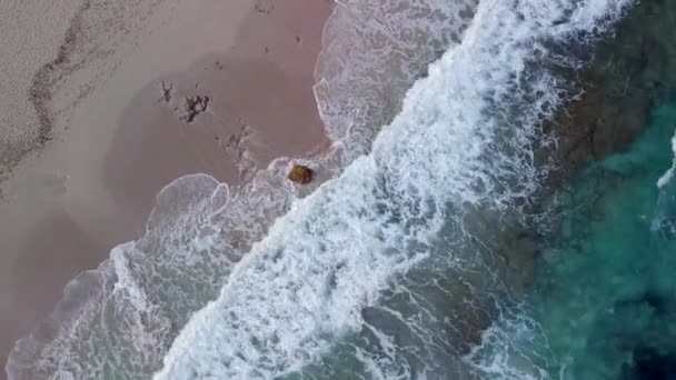 Вертикальний Вигляд Птахів Безпілотний Пляжний Літальний Апарат Острів Ібіца Іспанія — стокове відео