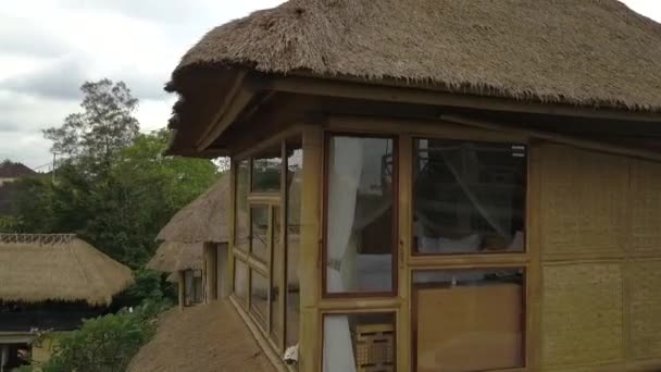 Boom Sliding Left Drone Bamboo Hut Resort Hotel Blue Swimmingpool — Video