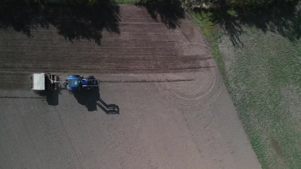 Drone Camera Pointing Tractor Fall Field Brandenburg Havelland Germany Autumn — Wideo stockowe