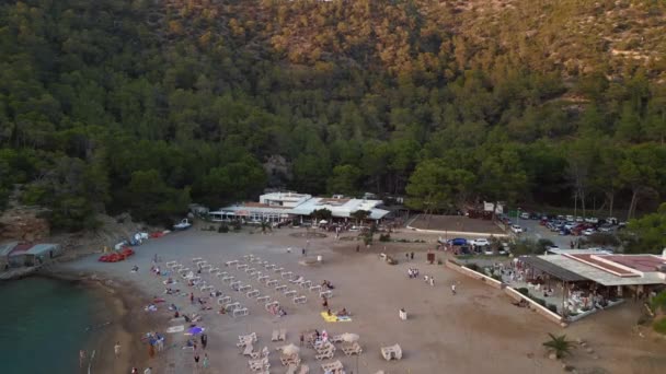 Descending Drone Cala Benirras Beach Ibiza Spain Evening Sunset 2022 — Stockvideo