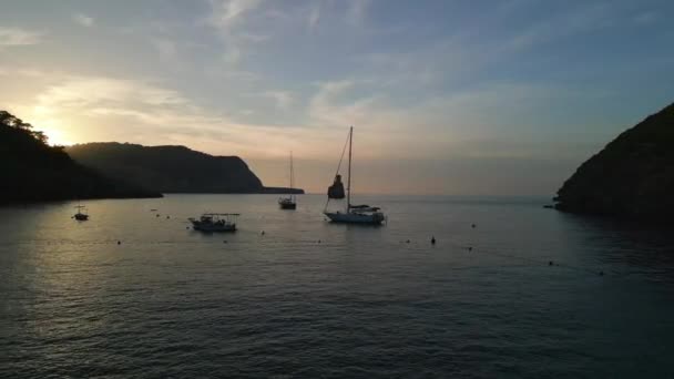 Панорамний Огляд Безпілотного Пляжу Бенірас Ібіца Іспанія Вечірній Захід Сонця — стокове відео