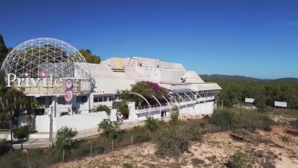 Fly Reverse Drone Disco Club Privilege Party Island Ibiza Spain — Vídeos de Stock