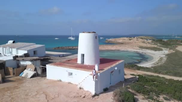 Fly Reverse Drone Moli Sal Beach Formentera Island Ibiza Spain — Vídeos de Stock