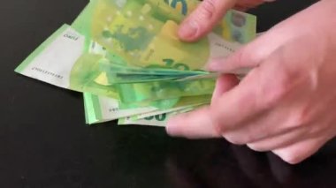 Para faturası kapandı. Yüksek Kaliteli 4k Sinematik Görüntüler