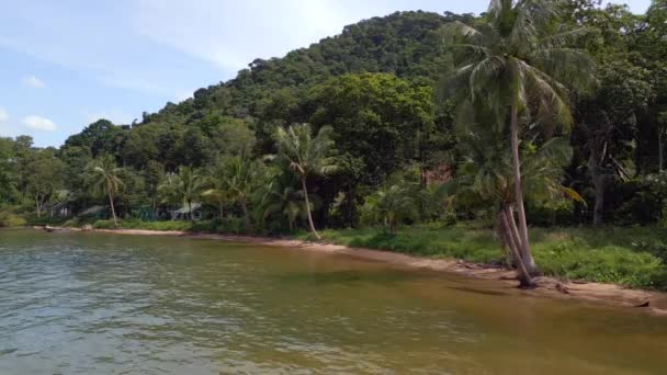 Static Tripod Hovering Drone Natural Beach Koh Chang Island Thailand — Vídeo de Stock