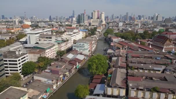 全景概览无人驾驶曼谷河桥尾流 阳光明媚的2022年 优质4K电影胶片 — 图库视频影像