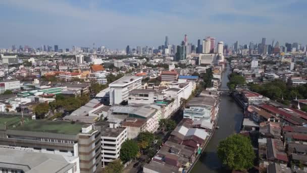 下降无人驾驶曼谷河桥尾流 阳光灿烂的2022年 优质4K电影胶片 — 图库视频影像