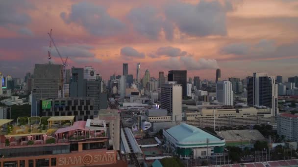 Dalende Drone Bij City District Siam Bangkok Thailand Zonsondergang 2022 — Stockvideo