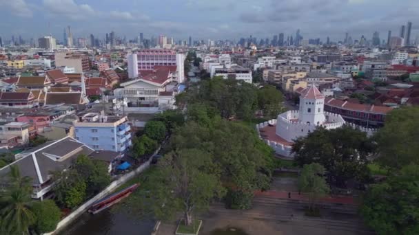 Boom Klouže Doprava Drone Phra Sumen Fort Bangkok Thailand2022 Uhd — Stock video