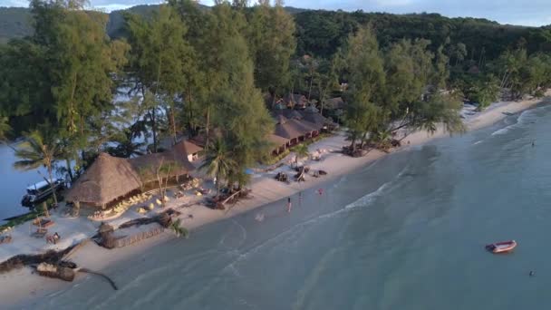 Panoramica Drone Nuvoloso Tramonto Spiaggia Isola Koh Kood Thailand 2022 — Video Stock
