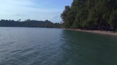 Klong Prao Sahili, Koh Chang Adası, Tayland 2022. 4k uhd sinematik çekim.