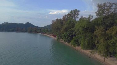 Klong Prao Sahili, Koh Chang Adası, Tayland, 2022. 4k uhd sinematik çekim.