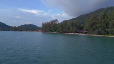 Klong Prao Sahili, Koh Chang Adası, Tayland 2022. 4k uhd sinematik çekim.